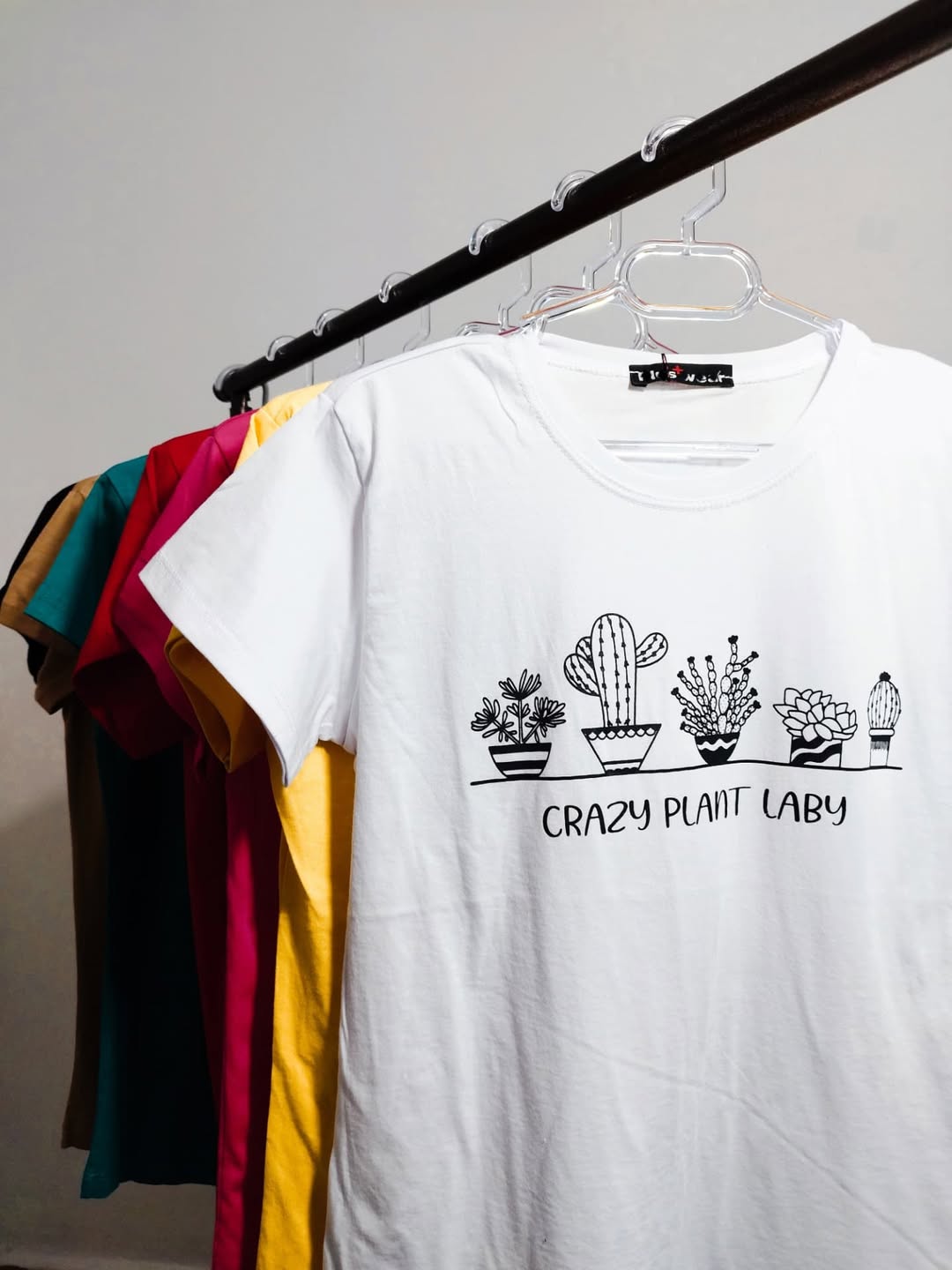 تیشرت زنانه نخ پنبه سوپر آستین کوتاه فری سایز طرح کاکتوس